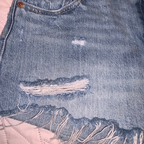 501 Levi’s cut off shorts - Picture 3 of 6